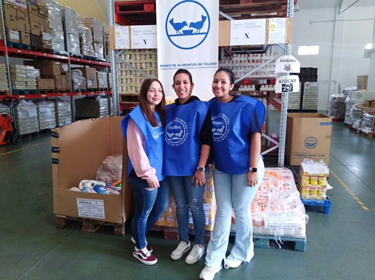 Empleados de Amazon eligen nuestro almacén para hacer jornadas de voluntariado