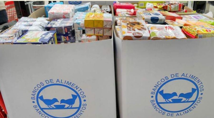 Cajas de la Gran Recogida llenas de alimentos
