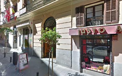 Fachada de un edificio del casco histórico de Toledo